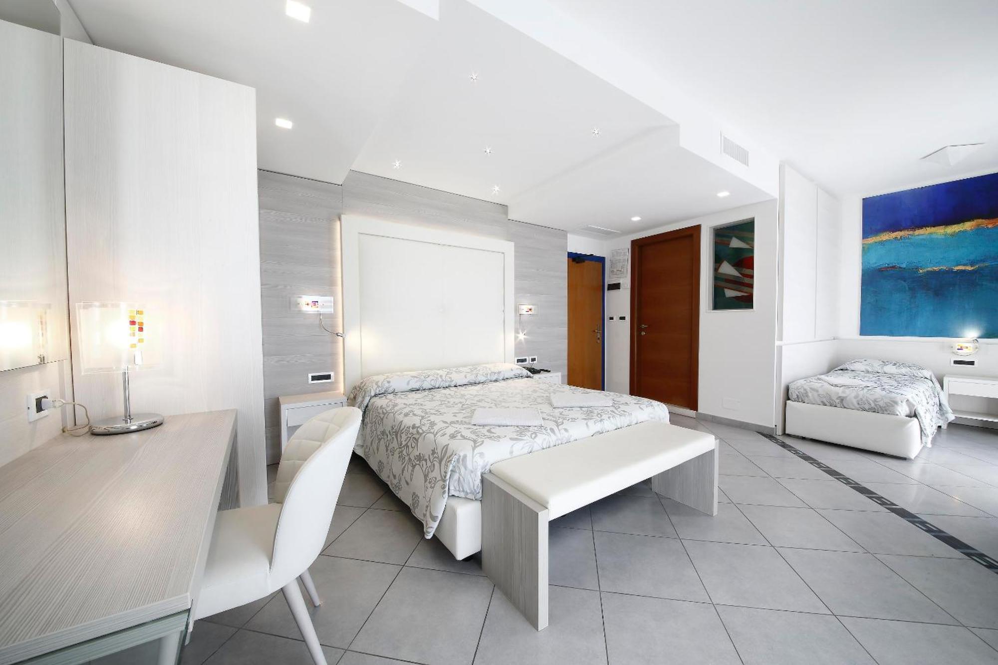 ליגננו סביאדורו Grande Albergo Marin מראה חיצוני תמונה