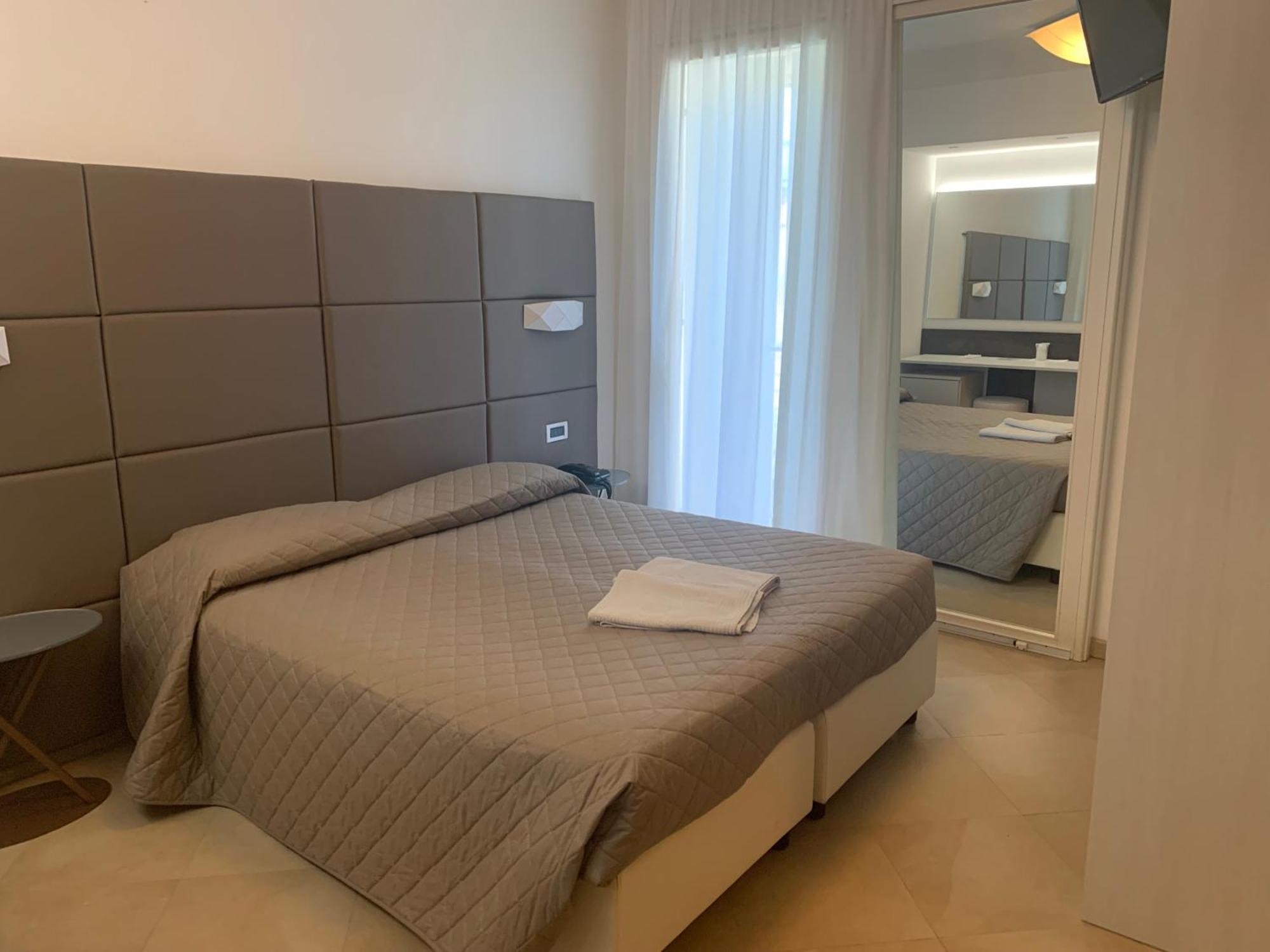ליגננו סביאדורו Grande Albergo Marin מראה חיצוני תמונה